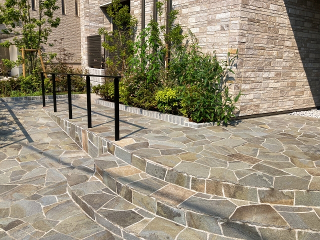 コラム アプローチ